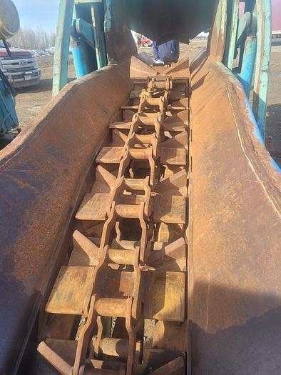 Used 30" FORANO DEBARKER C/W SELFCENTERING INFEED CONVEYOR
