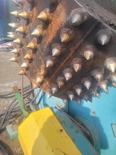 Used 30" FORANO DEBARKER C/W SELFCENTERING INFEED CONVEYOR