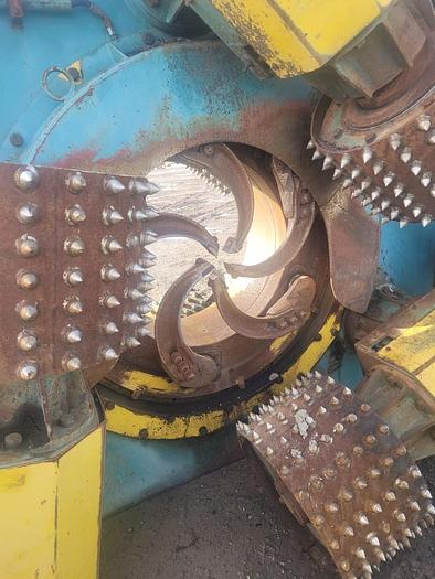 Used 30" FORANO DEBARKER C/W SELFCENTERING INFEED CONVEYOR