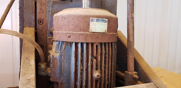 Used REFORM AR21 KNIFE GRINDER