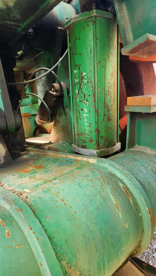 Used 35" NICHOLSON A5 DEBARKERS LH (TWO AVAILABLE)