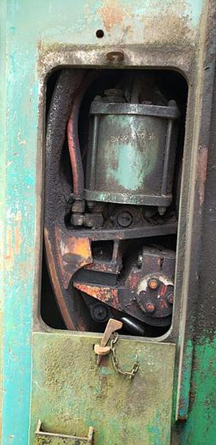 Used 35" NICHOLSON A5 DEBARKERS LH (TWO AVAILABLE)