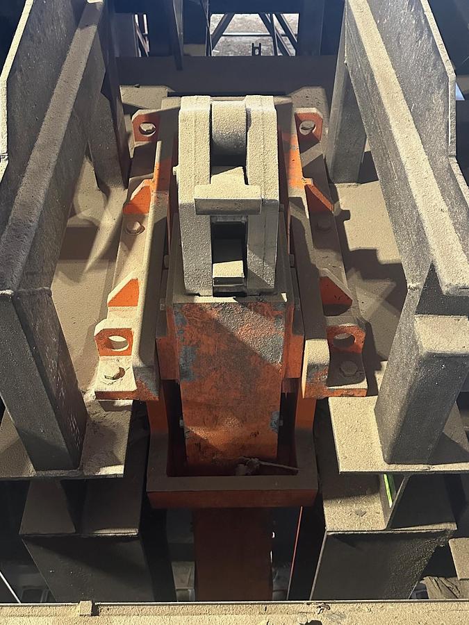 Refurbished SALEM 42" CARRIAGE AND 7' HEADRIG BANDMILL SYSTEM