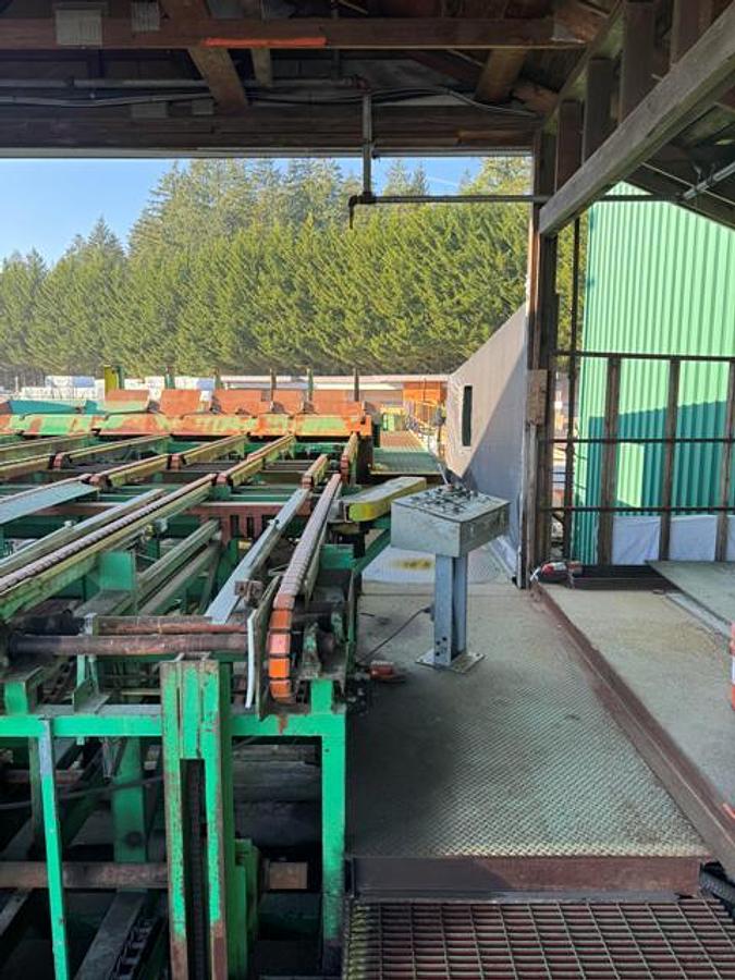 Used TILT HOIST / STACKER SYSTEM