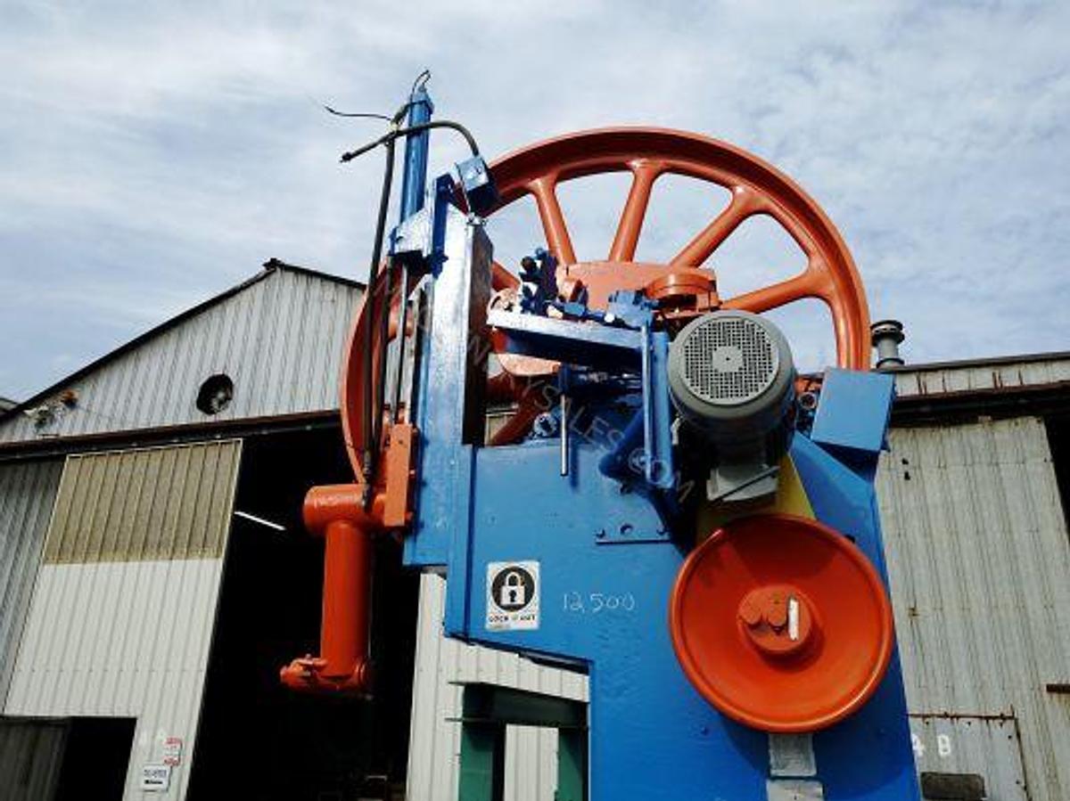 Used 7 FT L&B HEADRIG BANDMILL (SLANT)