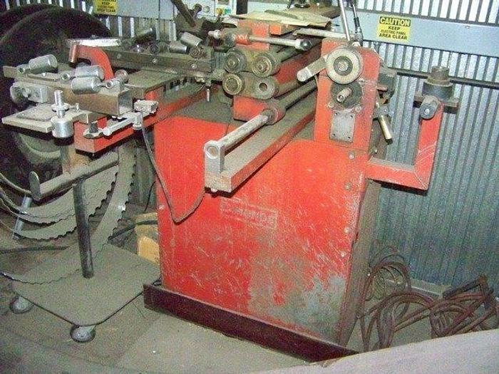 Used Simonds Optimatic RMO 880 Automatic Bandsaw Leveler