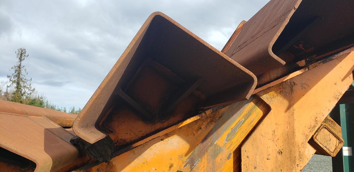 Used 20' LES ACIER JP DOUBLE ACTING STEP FEEDER