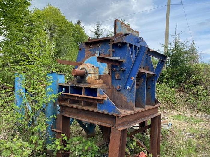 Used HOG 24" X 32" FIXED HAMMERS