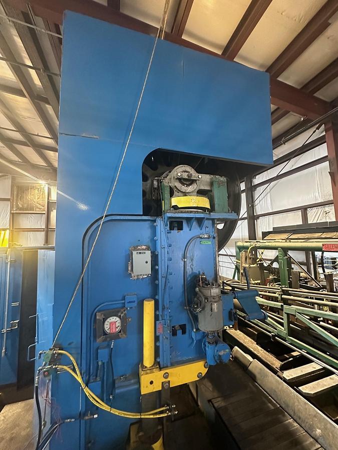 Refurbished SALEM 42" CARRIAGE AND 7' HEADRIG BANDMILL SYSTEM