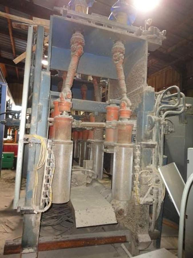 Used Comact DDM 12-SBP Profile Curve Sawing Canter Line