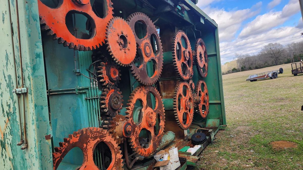 Used 35" NICHOLSON A5 DEBARKERS LH (TWO AVAILABLE)