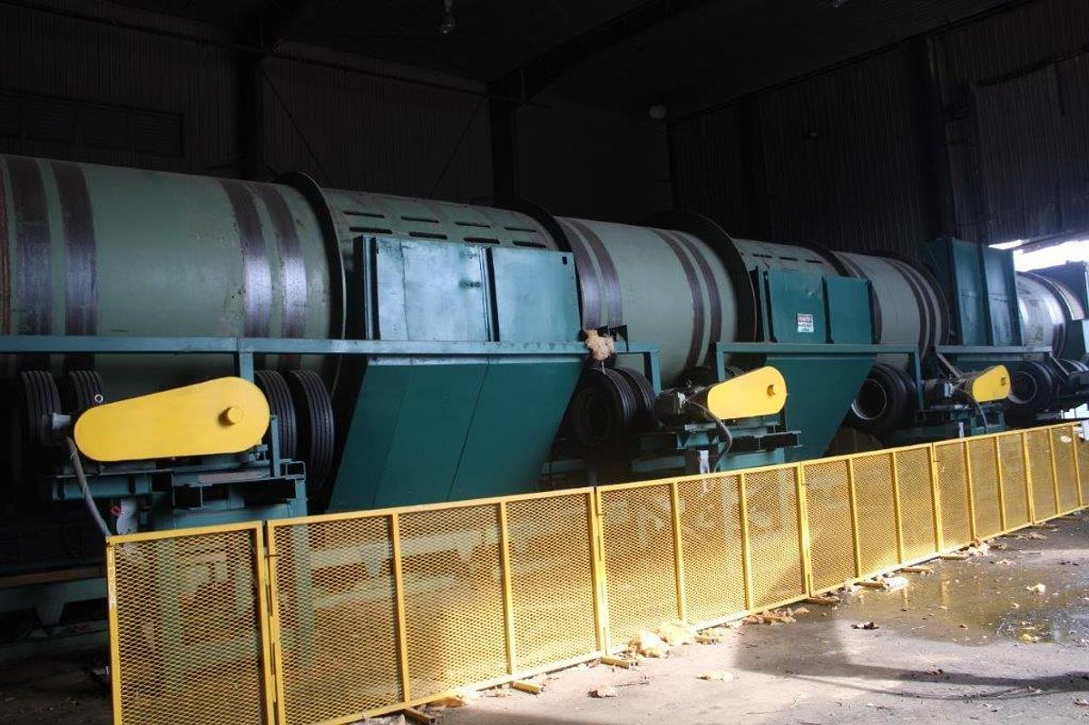 Used COMPLETE CHIPMILL - MANITOWOC 9x80 DRUM DEBARKER