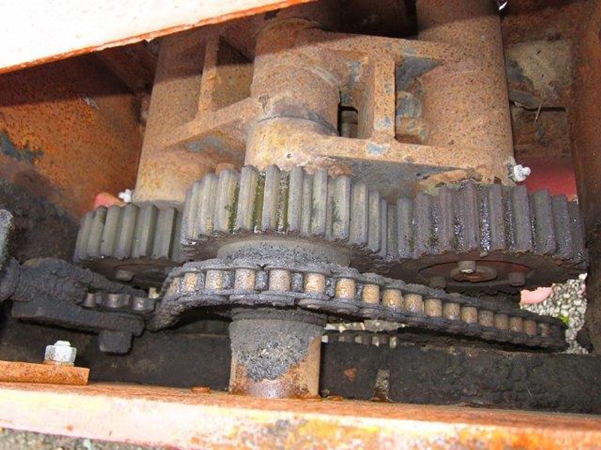 Used Newman M-55 Single Pineapple Planer Infeed Table