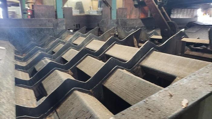 Used SHARP CHAIN SYSTEM C/W 5FT REDUCER BANDMILL