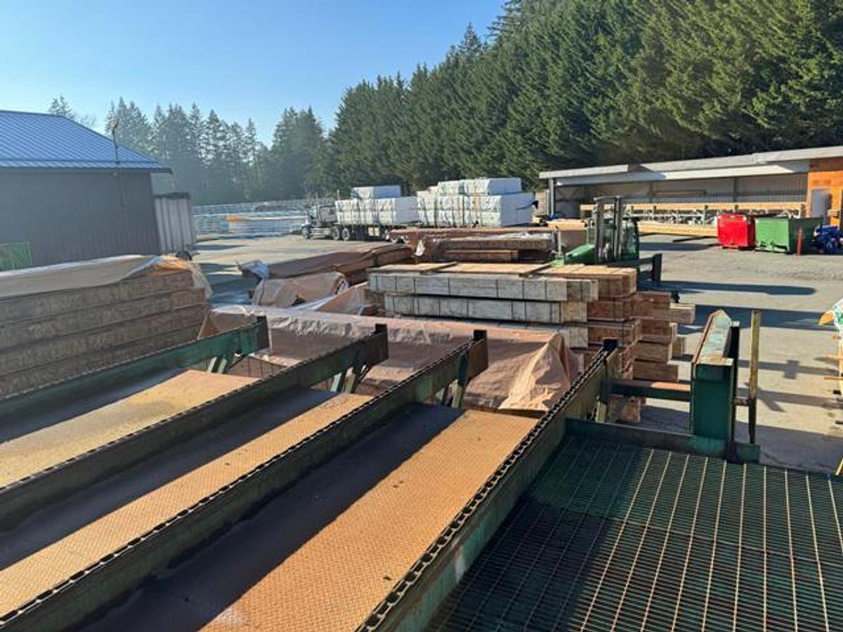 Used TILT HOIST / STACKER SYSTEM