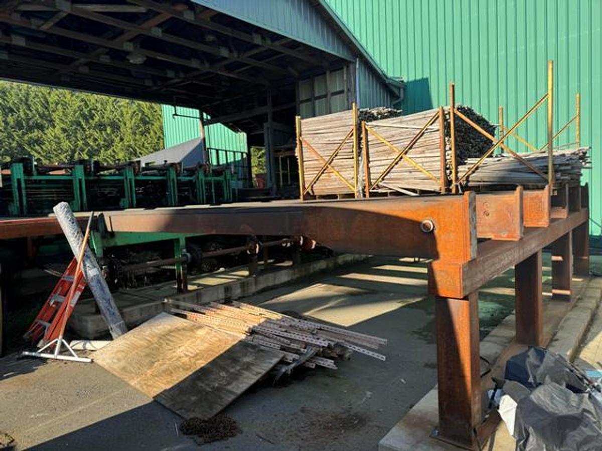 Used TILT HOIST / STACKER SYSTEM