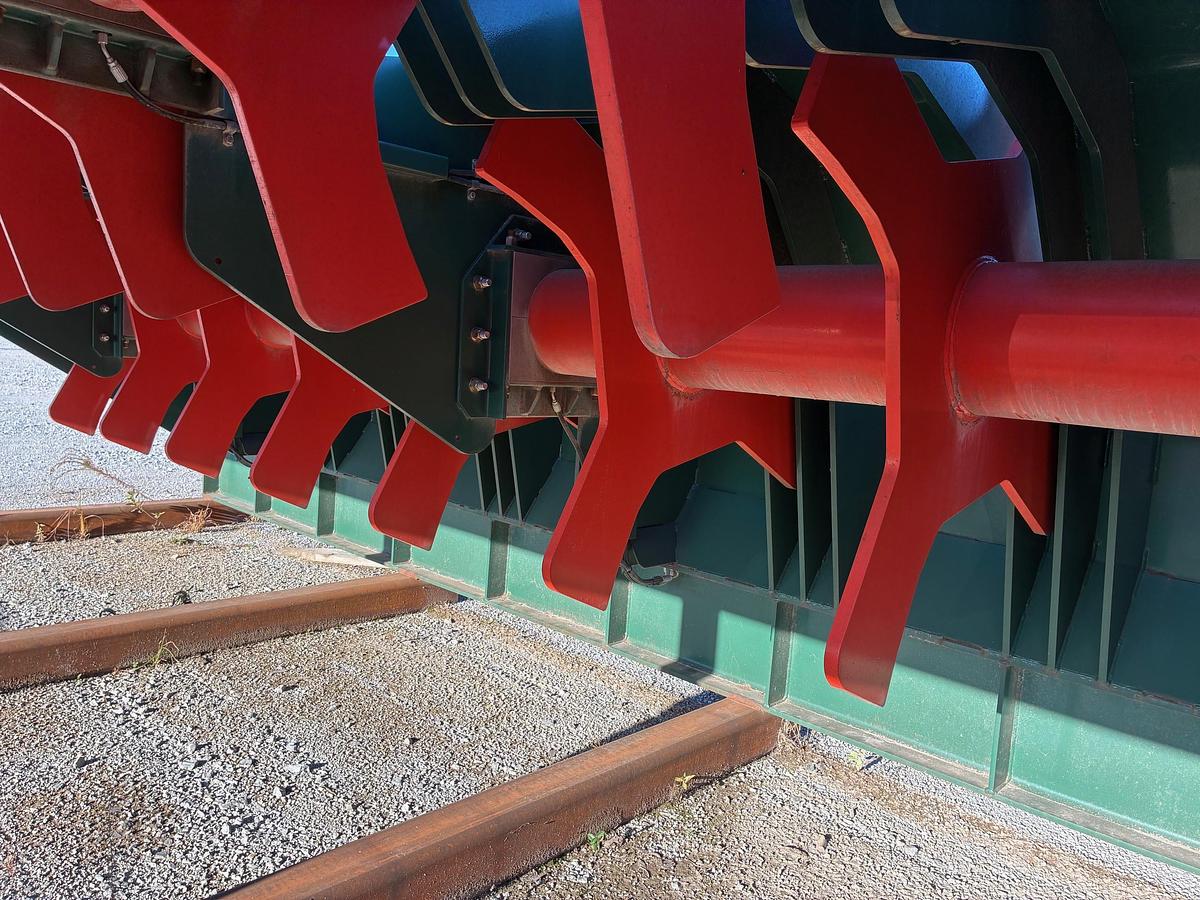 ROTARY LOG SINGULATOR 22" X 16 FEET - ELECTRIC