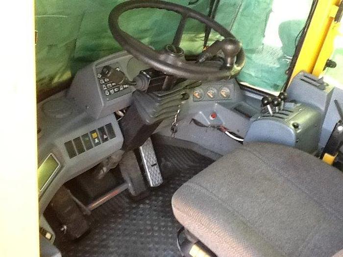 Used 2000 Volvo Whole Load Loader