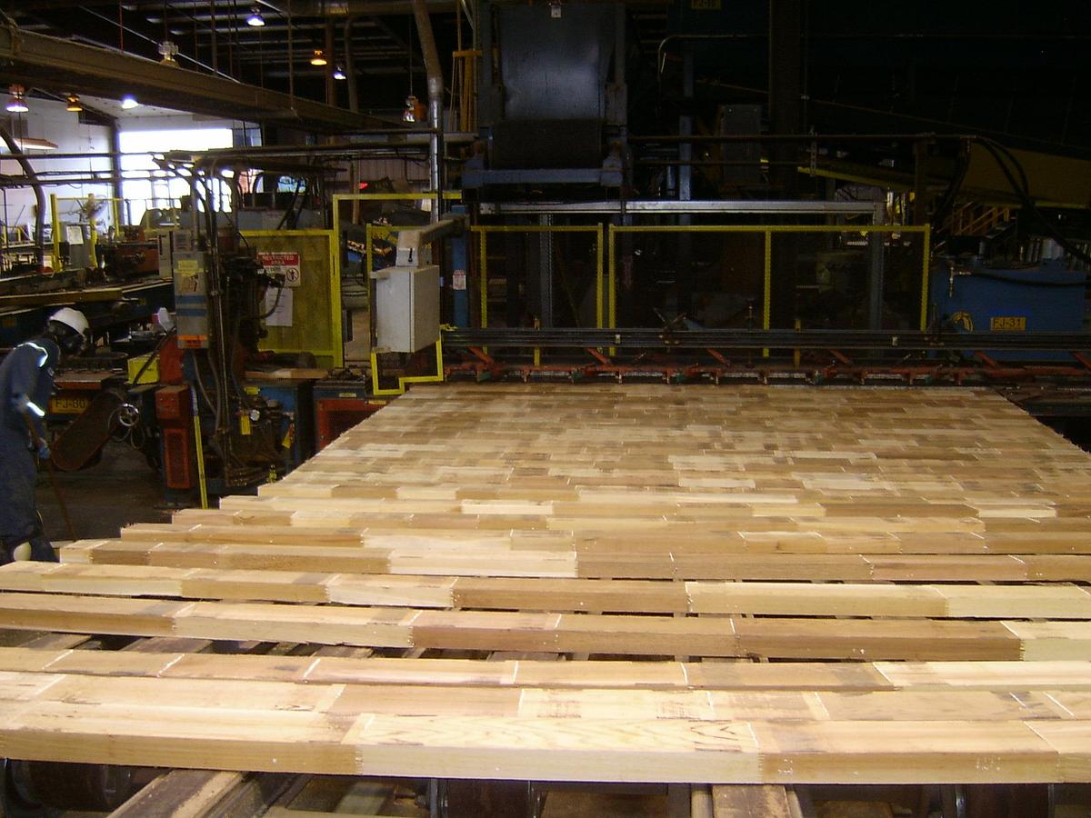 Used WESTERN PNEUMATICS FINGER JOINTER