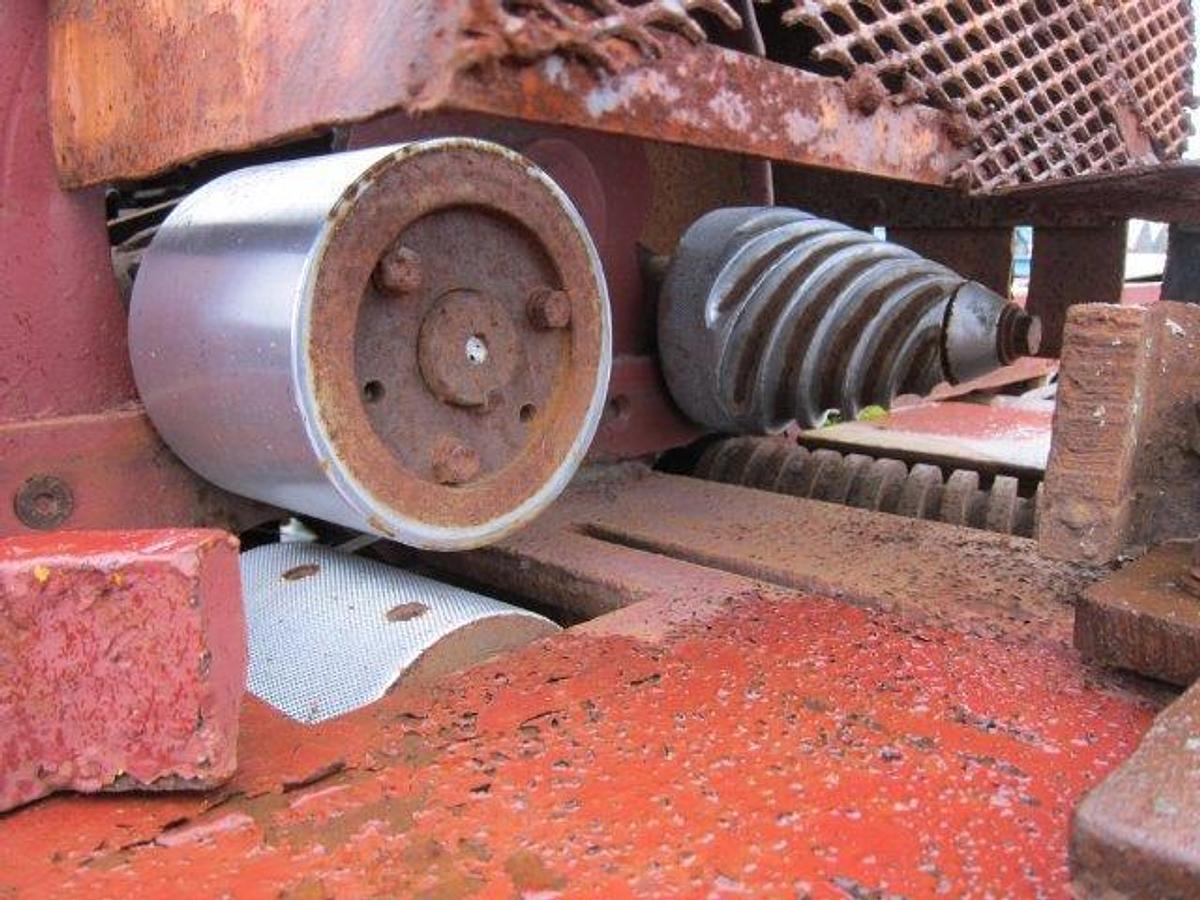 Used Newman M-55 Single Pineapple Planer Infeed Table