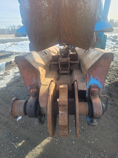 Used 30" FORANO DEBARKER C/W SELFCENTERING INFEED CONVEYOR