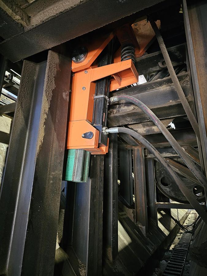 Refurbished SALEM 42" CARRIAGE AND 7' HEADRIG BANDMILL SYSTEM