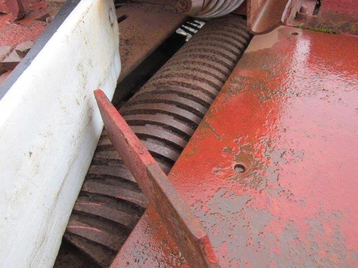 Used Newman M-55 Single Pineapple Planer Infeed Table