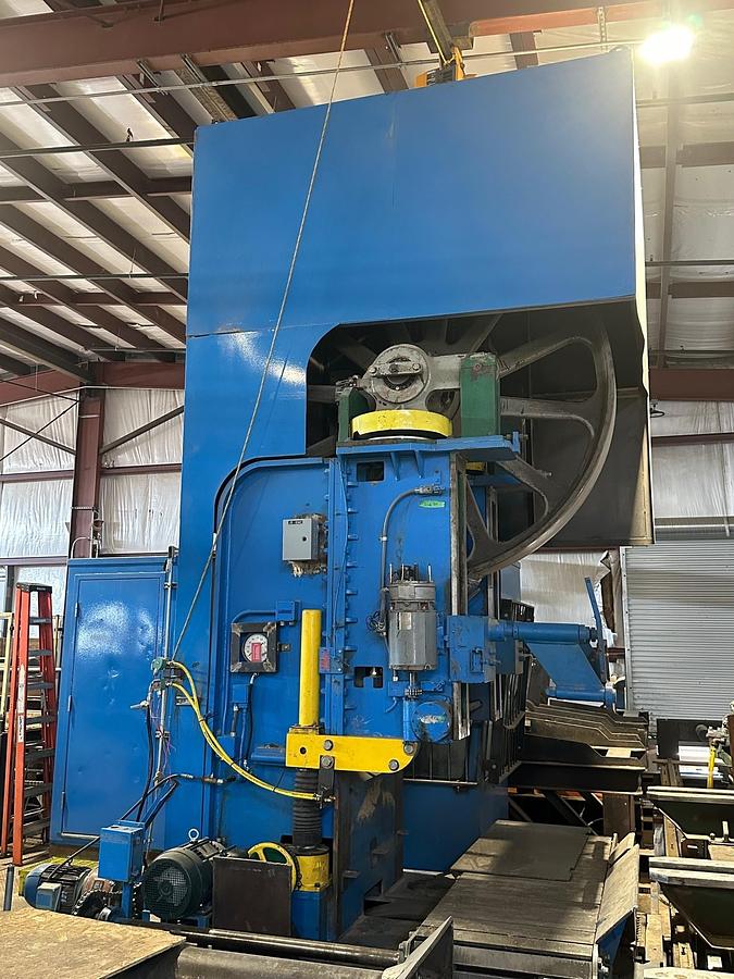 Refurbished SALEM 42" CARRIAGE AND 7' HEADRIG BANDMILL SYSTEM