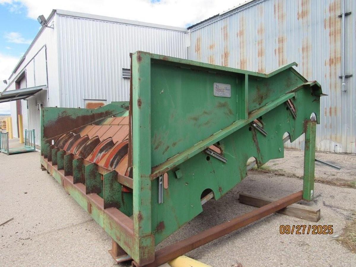 Used NEW WEST (LINDEN) LOG LADDER - ELECTRIC