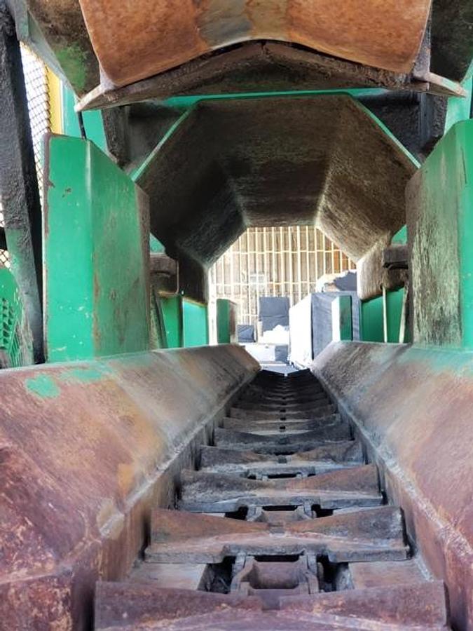 Used 17" NICHOLSON DEBARKER INFEED CONVEYOR