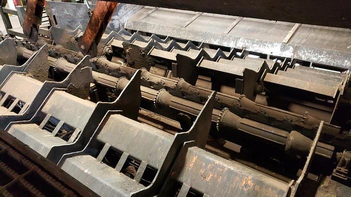 Used SHARP CHAIN SYSTEM C/W 5FT REDUCER BANDMILL