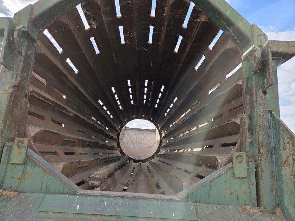 Used 8X30 PORTABLE DRUM DEBARKER