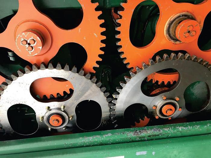 Used 27" NICHOLSON A7 RH DEBARKER