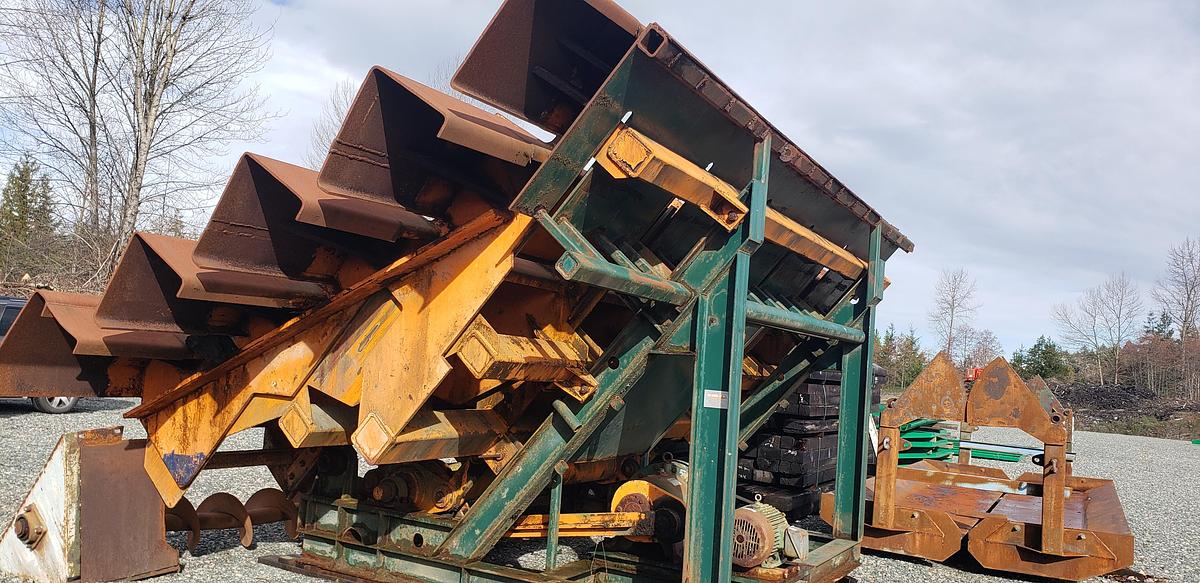 Used 20' LES ACIER JP DOUBLE ACTING STEP FEEDER