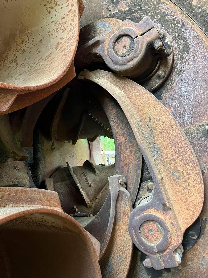 Used 35" NICHOLSON A5 DEBARKERS LH (TWO AVAILABLE)