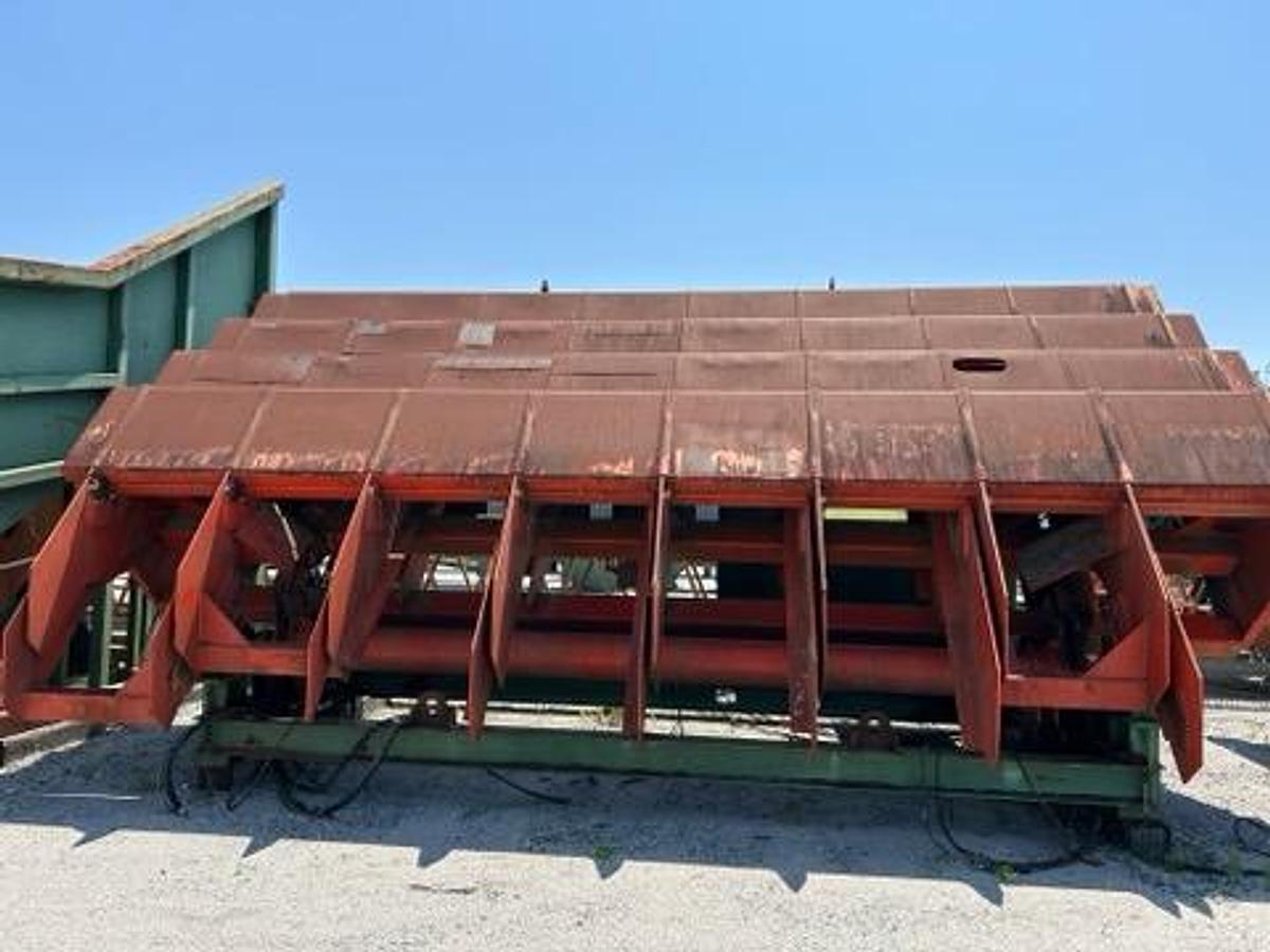 Used LINDEN 20 FOOT DOUBLE ACTING SELF CLEANING STEP FEEDER