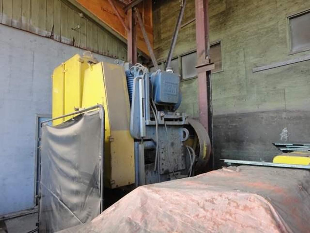 Used Comact DDM 12-SBP Profile Curve Sawing Canter Line