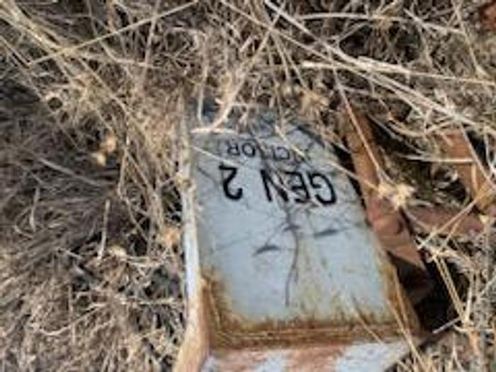 Used INCISOR 8" x 10" CAPACITY