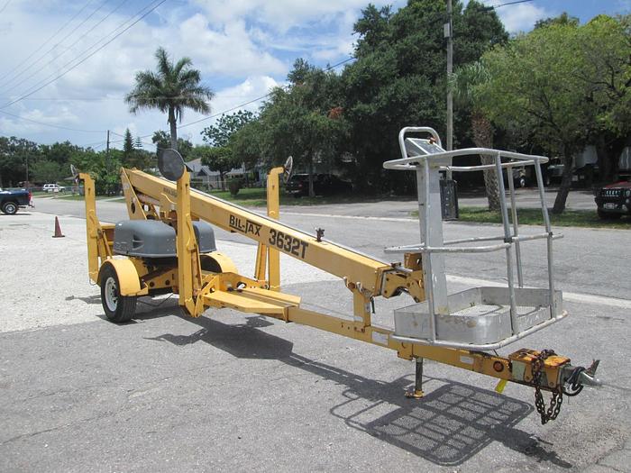 Used 2006 BIL-JAX Model 3632T Electric Towable Manlift