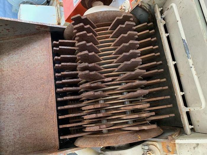 D'occasion USED SCHUTTE HAMMER MILL, FIXED HAMMERS, CARBON STEEL, 125 HP