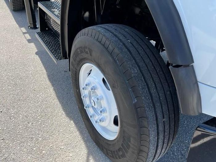 Used Effer 310.11 3s 25130 lb Knuckle Boom on 2009 Freightliner M2 106 Flatbed Truck - CE5787