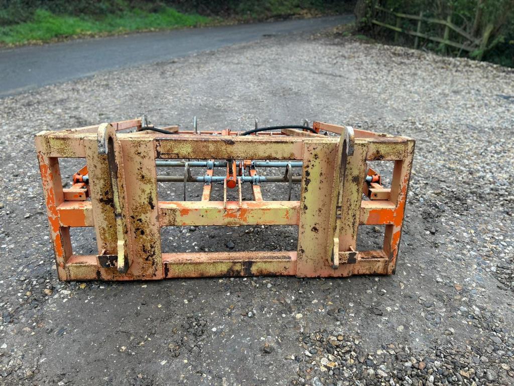 Used Ritchie Flat 8 Bale Grab