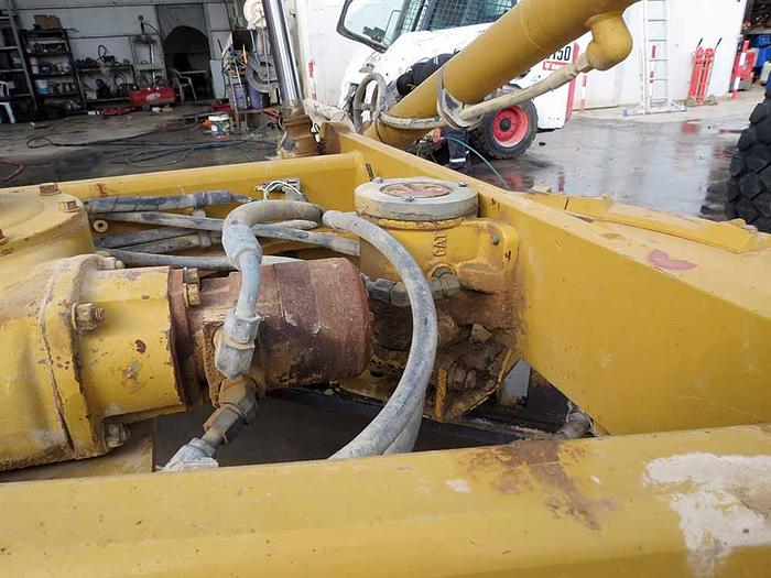 Used 2012 CATERPILLAR 140 M 2 AWD