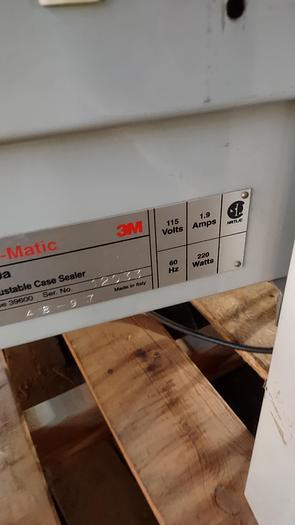 Used 3m 120 top and bottom case sealer