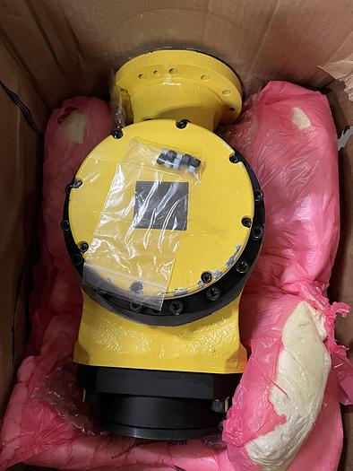 NEW-FANUC A290-7324-T563 ROBOT WRIST ASSY