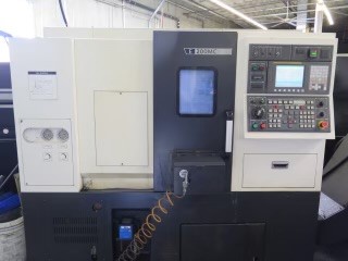 Used HYUNDAI WIA E200 MC CNC LIVE TURRET TURNING CENTER 11.4" X 10" #6345