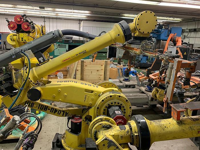 Used 2010 FANUC M900iA/260L 6 AXIS CNC ROBOT WITH R30iA CONTROLLER