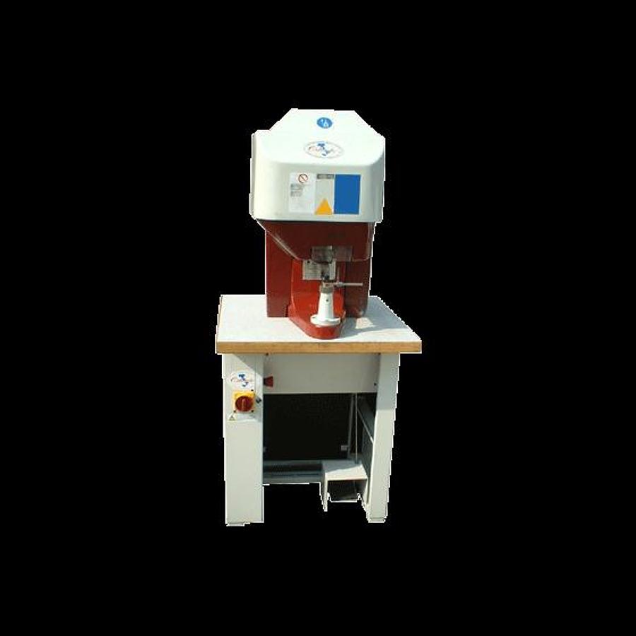 SPS - Riveting machine