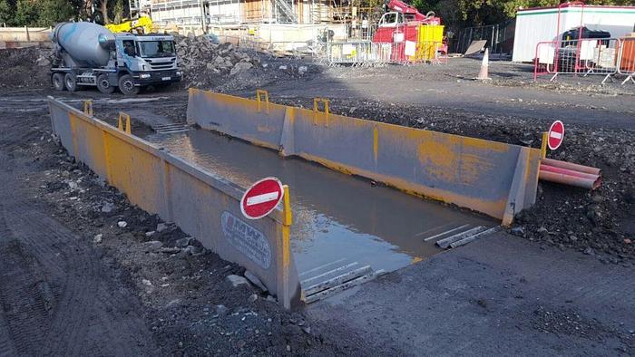 Used Drive through Bath