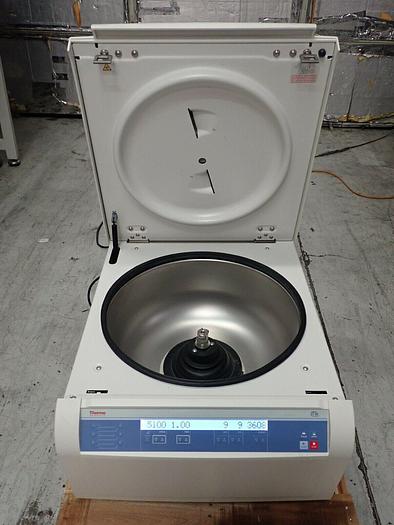 Used Thermo Fisher Scientific Sorvall ST 40 Benchtop Centrifuge 75004510